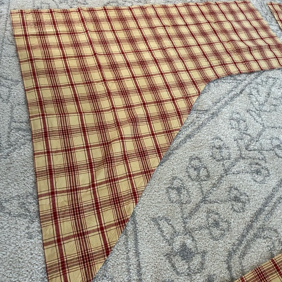 One set of prairie curtains with valance - Picture 2 of 4